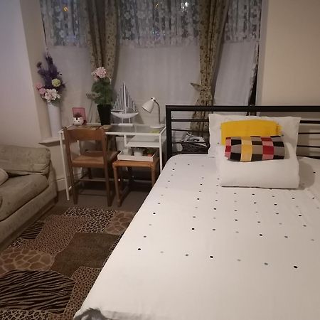Big Private Room In Town Centre إيستلي المظهر الخارجي الصورة
