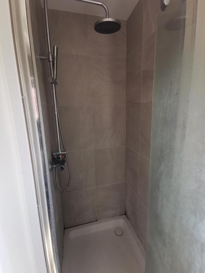 Big Private Room In Town Centre إيستلي المظهر الخارجي الصورة